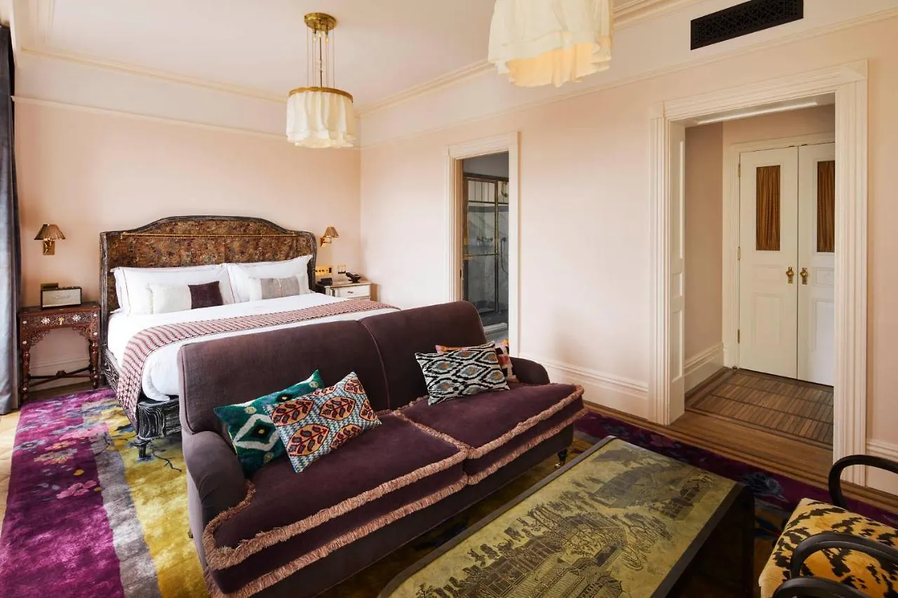 The Hotel Chelsea New York 4*,